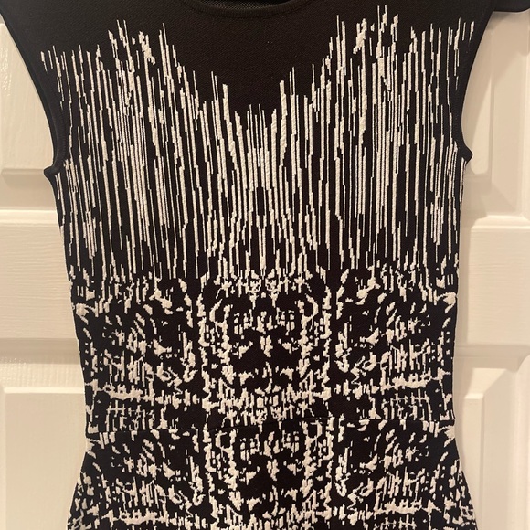 BCBGMAXAZRIA Melissa Printed Silk Blend Dress - Picture 7 of 14